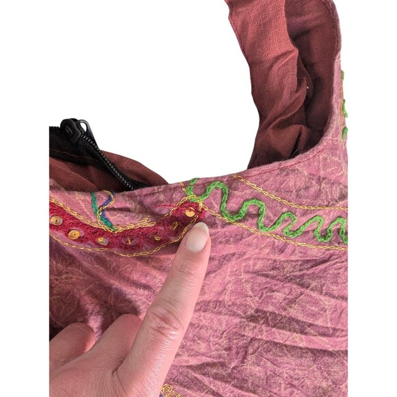 READ Boho Embroidered Peacock Crossbody Bag Red Floral Sequin Hippie Purse - Picture 4 of 10